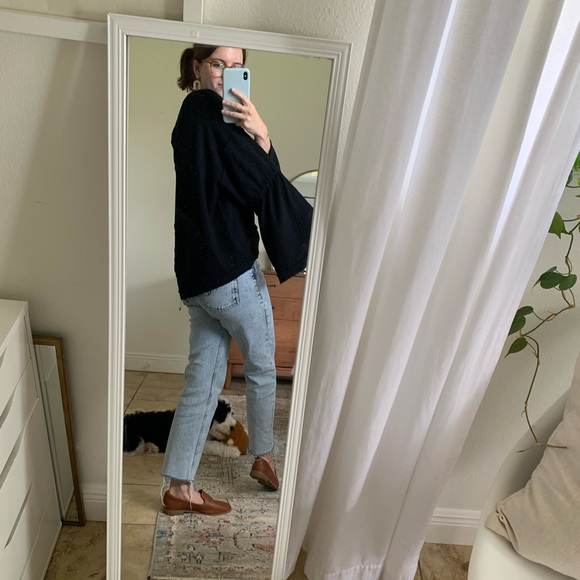 Free people | we the free black balloon sleeve distressed top 🥀 - Picture 4 of 15